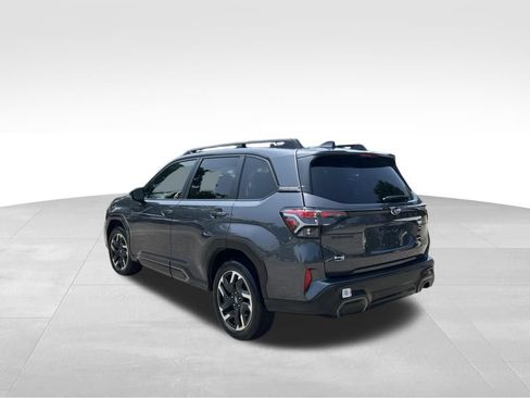 Used 2025 Subaru Forester Limited AWD/4WD image 3