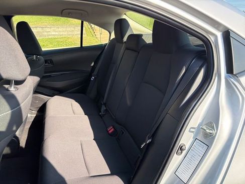 Used 2025 Toyota Corolla LE FWD image 24