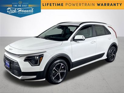 New 2025 Kia Niro EX