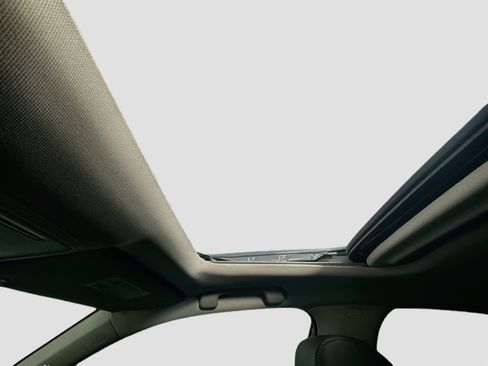 Used 2022 Honda Civic Touring image 27