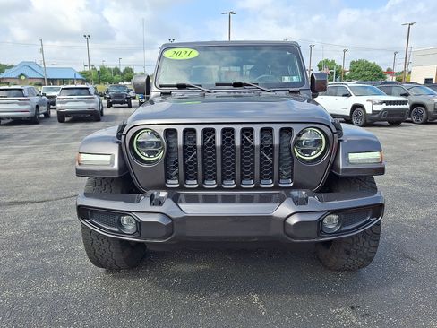 Used 2021 Jeep Gladiator Overland AWD/4WD image 4