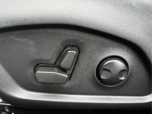 Used 2022 Jeep Compass Limited AWD/4WD image 17