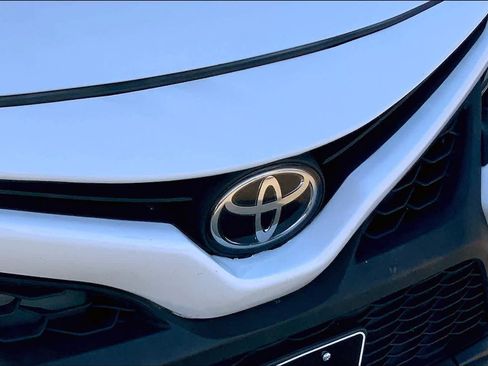 Used 2021 Toyota Camry SE image 26