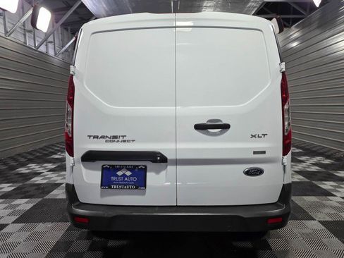 Used 2016 Ford Transit Connect XLT image 6