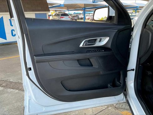 Used 2017 Chevrolet Equinox LT w/ Convenience Package image 21