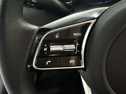Used 2020 Kia Optima LX FWD image 5