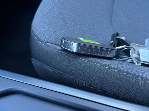 Used 2025 Kia K4 LXS image 21