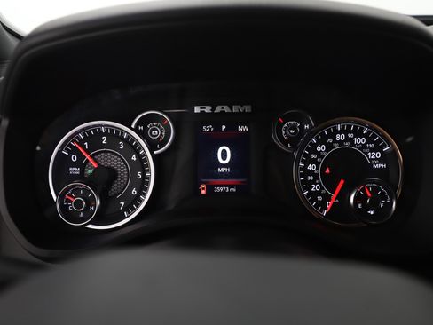 Used 2023 RAM 1500 Big Horn AWD/4WD image 29