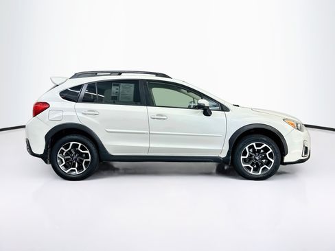 Used 2017 Subaru Crosstrek 2.0i Limited AWD/4WD image 10