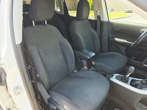 Used 2019 Jeep Compass Sport AWD/4WD image 17
