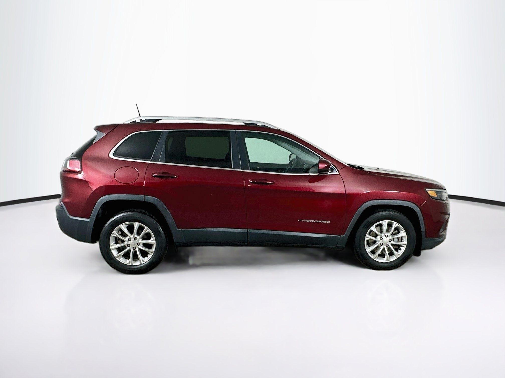 Used 2019 Jeep Cherokee Latitude w/ Popular Appearance Group FWD image 10