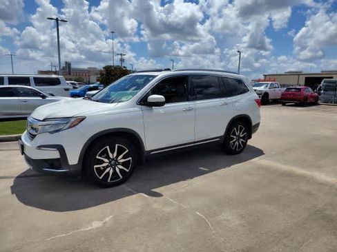 Used 2020 Honda Pilot Elite image 1