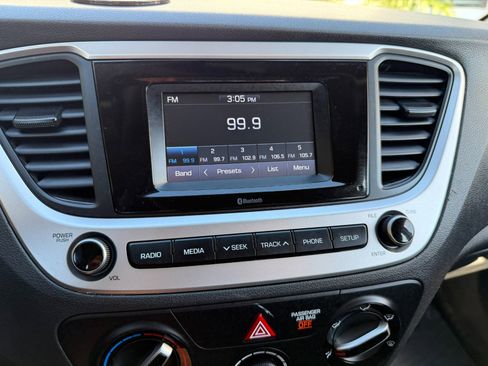 Used 2022 Hyundai Accent SE image 30