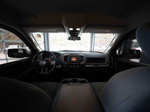 Used 2018 RAM 1500 Express w/ Express Value Package image 18