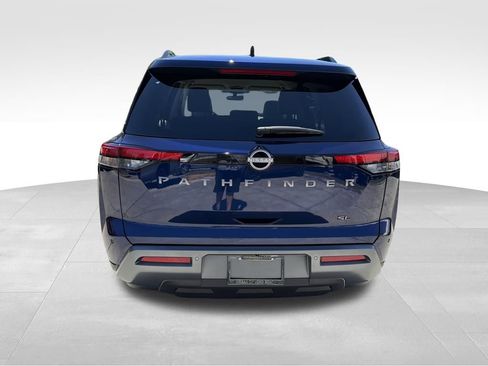 New 2026 Nissan Pathfinder SL FWD image 6