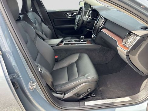 Used 2024 Volvo S60 B5 Plus AWD/4WD image 13