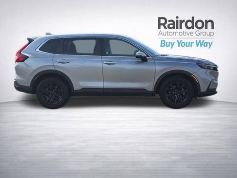 Used 2024 Honda CR-V EX image 9