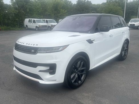 Used 2023 Land Rover Range Rover Sport SE Dynamic image 1