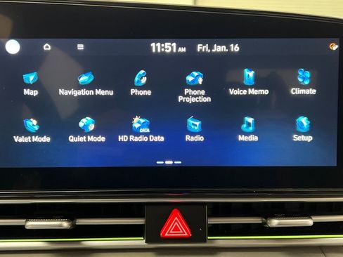 Used 2024 Hyundai Elantra SEL image 47