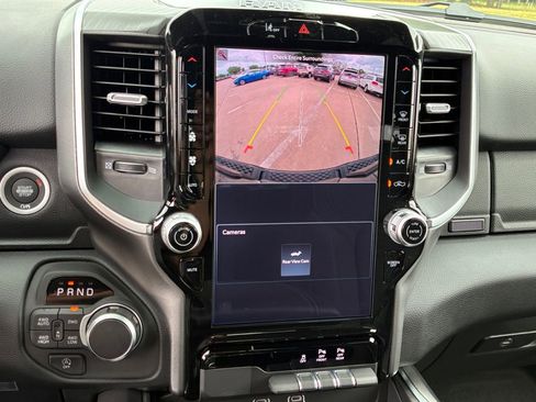 New 2026 RAM 1500 4x4 Crew Cab image 9