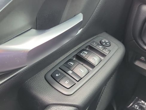 Used 2019 RAM 1500 Big Horn RWD image 20