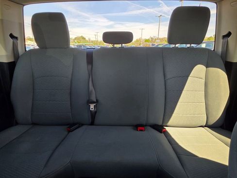 Used 2018 RAM 2500 Tradesman w/ Chrome Appearance Group image 29