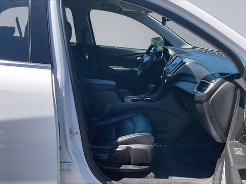 Used 2020 Chevrolet Equinox LT AWD/4WD image 13