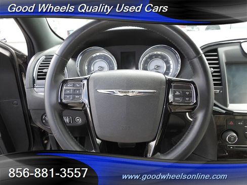 Used 2014 Chrysler 300 Uptown Edition w/ Quick Order Package 22M image 16