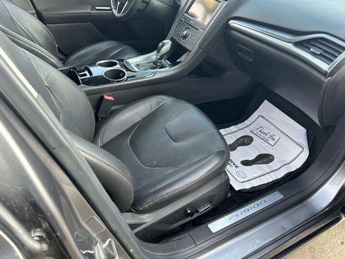 Used 2013 Ford Fusion Titanium w/ Titanium Driver Assist Pkg image 12