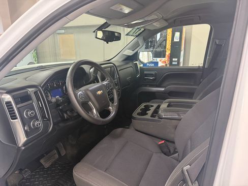 Used 2017 Chevrolet Silverado 1500 LT w/ All Star Edition AWD/4WD image 8