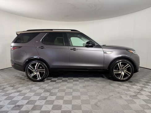 New 2026 Land Rover Discovery Limited Edition image 7