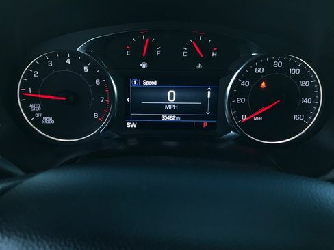 Used 2023 GMC Acadia SLE w/ Driver Convenience Package image 10