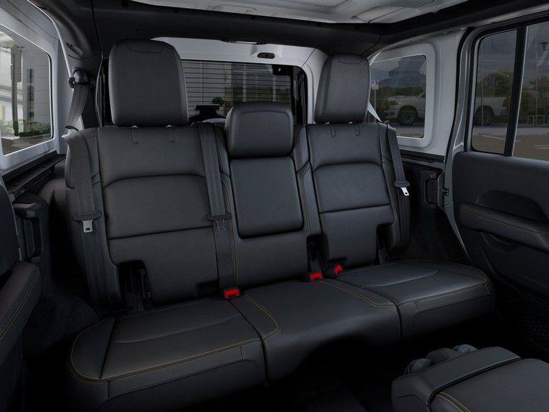 New 2026 Jeep Wrangler Unlimited Sahara AWD/4WD image 15