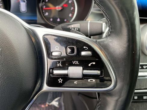 Used 2020 Mercedes-Benz GLC 300 4MATIC w/ Parking Assistance Package image 15