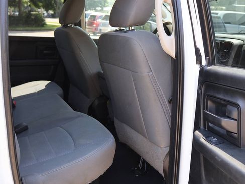 Used 2017 RAM 1500 Express w/ Express Value Package AWD/4WD image 27