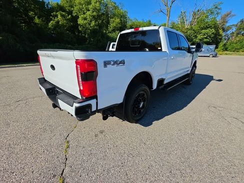 Used 2025 Ford F250 Lariat w/ Black Appearance Package AWD/4WD image 9