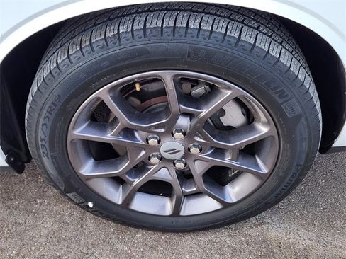 Used 2018 Dodge Challenger GT w/ GT Interior Package image 15