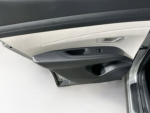 Used 2025 Hyundai Tucson SEL image 34