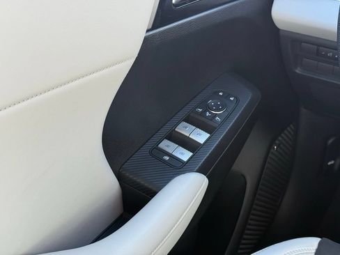 New 2026 Mitsubishi Outlander SE AWD/4WD image 7