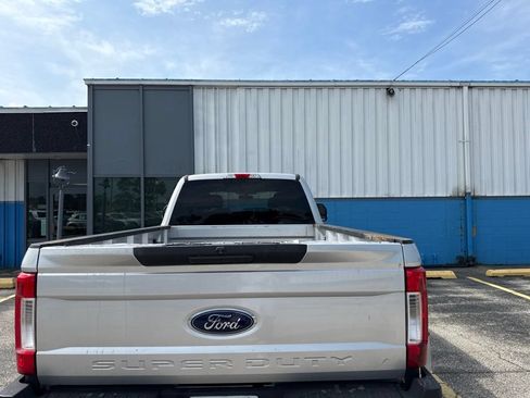 Used 2019 Ford F350 XLT AWD/4WD image 5