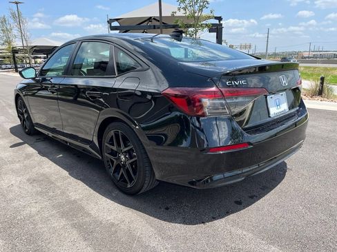Used 2025 Honda Civic Sport image 6