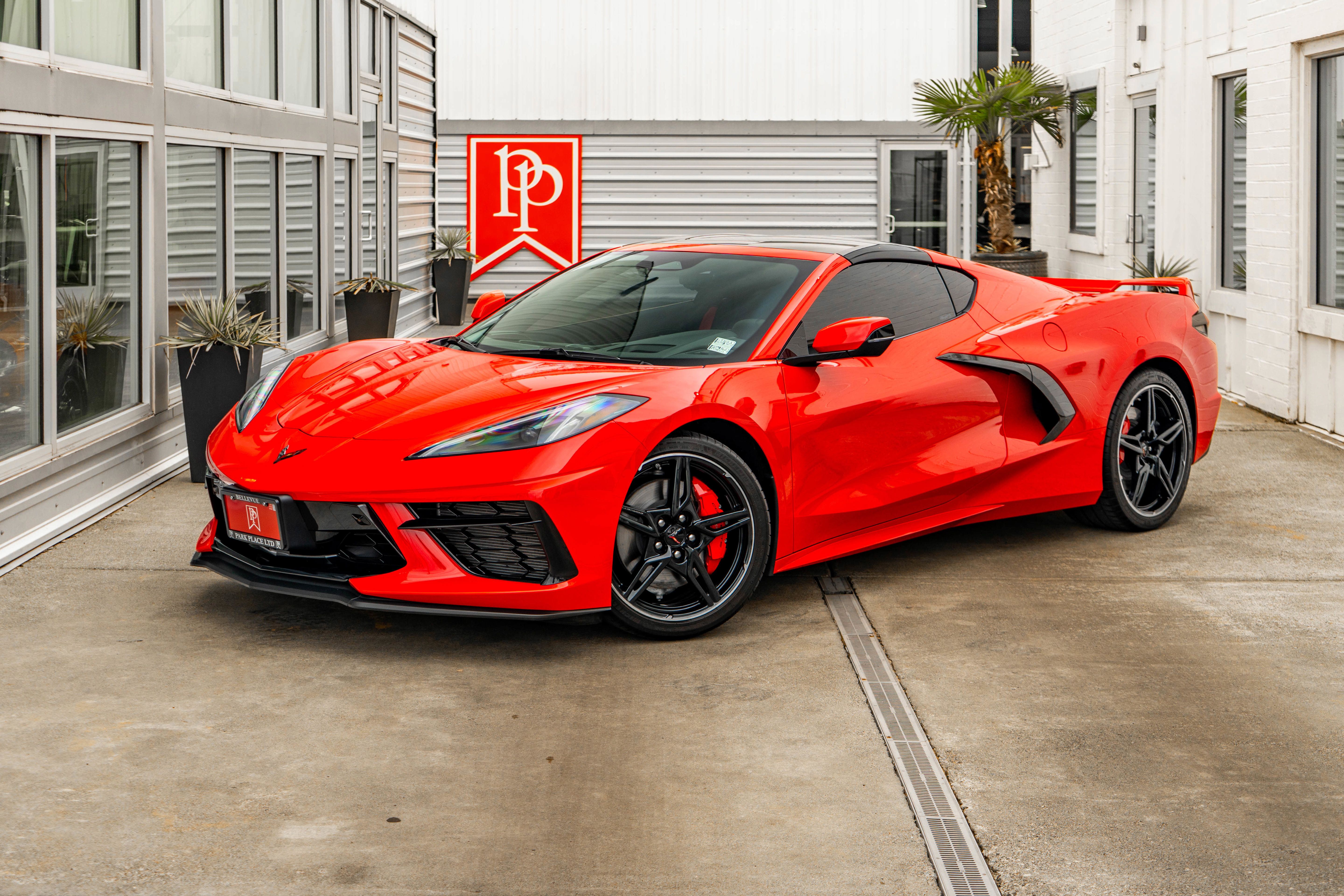 Used 2024 Chevrolet Corvette Stingray Premium Cpe w/ Z51 Performance Package RWD image 9