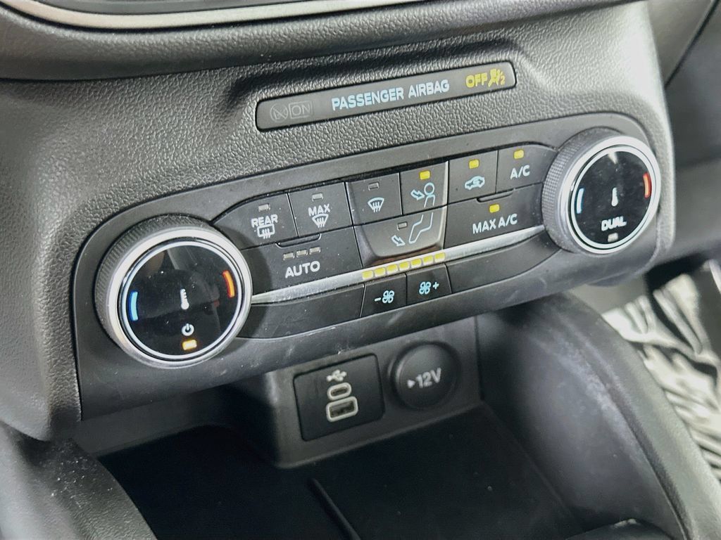Used 2025 Ford Escape Active AWD/4WD image 28