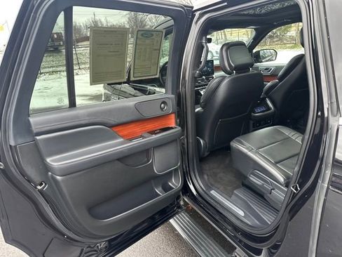 Used 2024 Lincoln Navigator L 4WD image 21