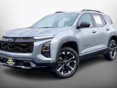 Used 2025 Chevrolet Equinox RS w/ Convenience Package III image 2