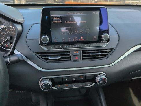 Used 2022 Nissan Altima 2.5 SV FWD image 17