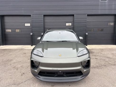 New 2026 Porsche Macan 4S Electric AWD/4WD image 13