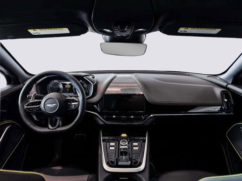 New 2026 Aston Martin DBX S image 30