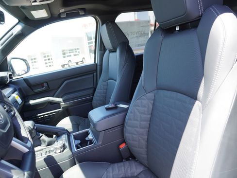 New 2026 Toyota 4Runner TRD Off-Road Premium AWD/4WD image 26