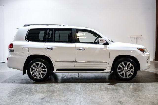 Used 2014 Lexus LX 570 4WD image 10